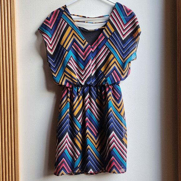 City Triangles Colorful Zig-Zag Retro 80s Dress Size Medium - Picture 16 of 16